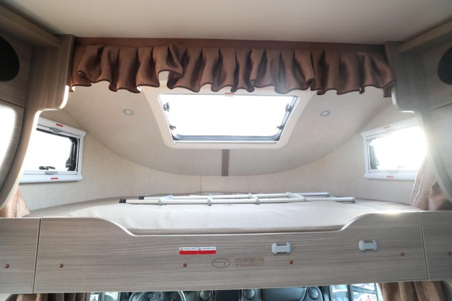 拓锐斯特欧亚版TIC——601  51.8万元 WLH_8609