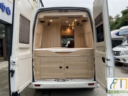 上汽大通MAXUS房车 17款大通V80原厂房车