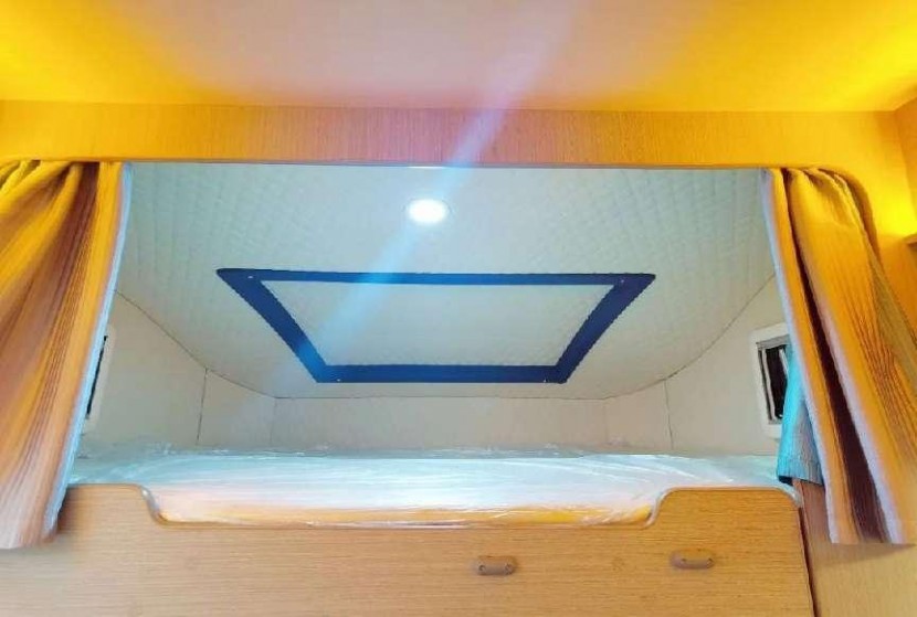 9月2日郑州房车展，都市丛林经典C型后横床房车，宽敞舒适，一车无忧！2e189c03e606a01bea83af71532d6cd0