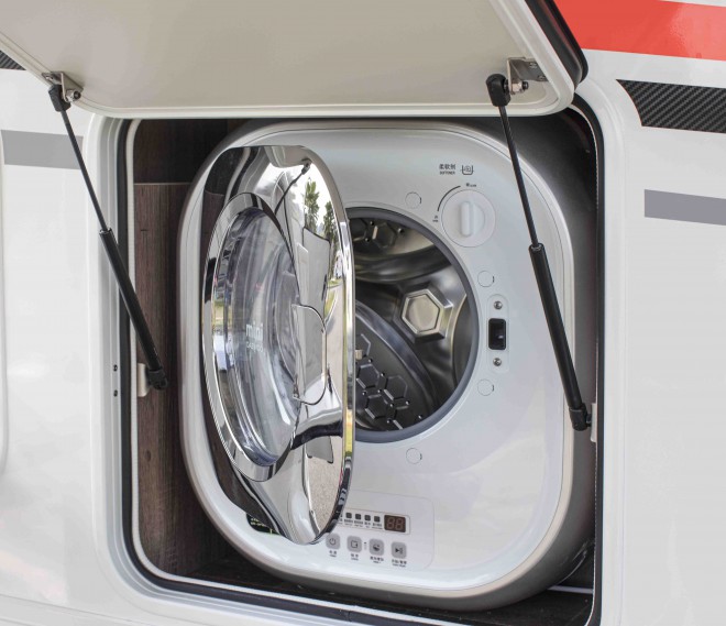 金冠宾歌CD520依维柯C型双拓展房车6座202104081028531946965