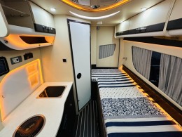 凯伦宾威 奔驰凌特