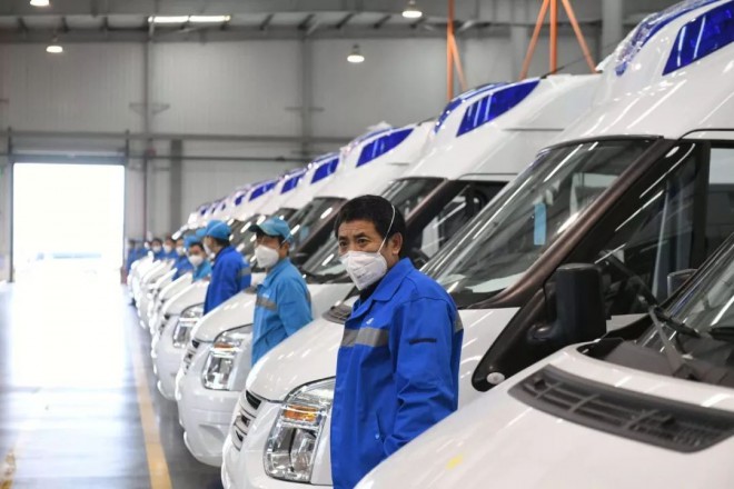 首批1300辆福特全顺救护车紧急援驰