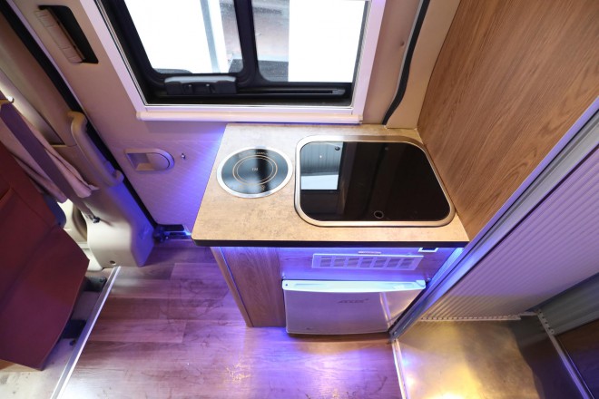 老张定制款——高清实拍2019款顺之旅东风御风自动挡B型房车 WLH_6077