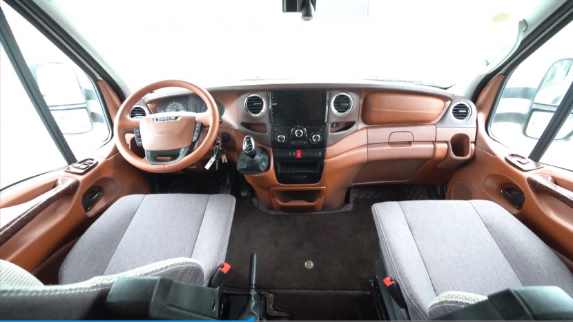 隆翠C618旗舰版房车邀您参加9月2日郑州房车展，旗舰品质，迎风起航！34223fcecf0f98d8f2d63f8620017b8f