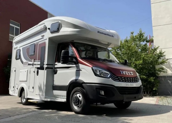 9月2日郑州房车展—罗曼斯特一号C100房车，清风明月共天涯，浪漫旅途轻松走