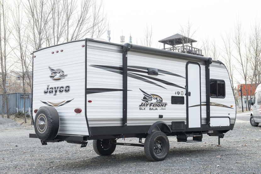 钧安房车美系拖挂jayco杰克174bh26万元