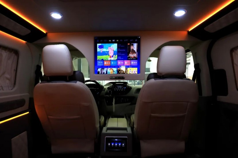 9月2日郑州房车展，景宴福特豪华商务房车，好景知时节，愿乘风可依！03d0cc8d55bbbec9ce64bd9b46481c8f