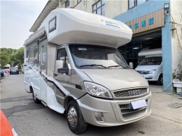 依维柯 17款依维柯C型房车