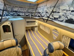 齐星房车 2021款全顺低顶五座商务版后纵床