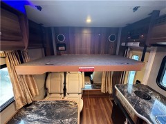 齐星   2019款依维柯后拓展C型房车