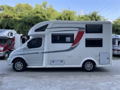 2018款大通C型小额头房车   大通