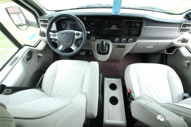 9月2日郑州房车展：趣蜂房车全顺C型，纵情跋涉，看昼夜轮转！3d47d098c313cd5068c1931e5f59e042