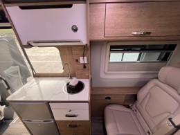 爱旅途房车 2020款V90 B型