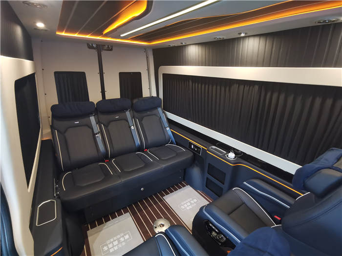 【罗伦士行政版】奔驰房车斯宾特高顶无隔7座白色现车201910251519404237