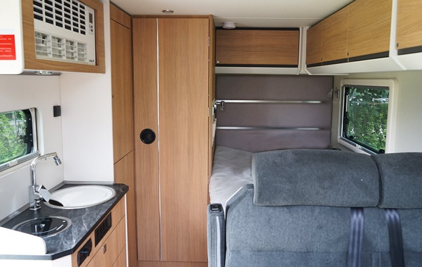 9月2日郑州房车展，宇通C520探界房车，探索美好，拥抱世界！41a02869f6f2e78223ca0c04bc177249