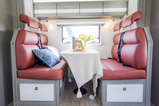 9月2日郑州房车展,赛德白鲸PLUS后进门单拓展房车,海阔凭鲸跃,地广任我游!236366e7a19719566cd447e2fa87d89c