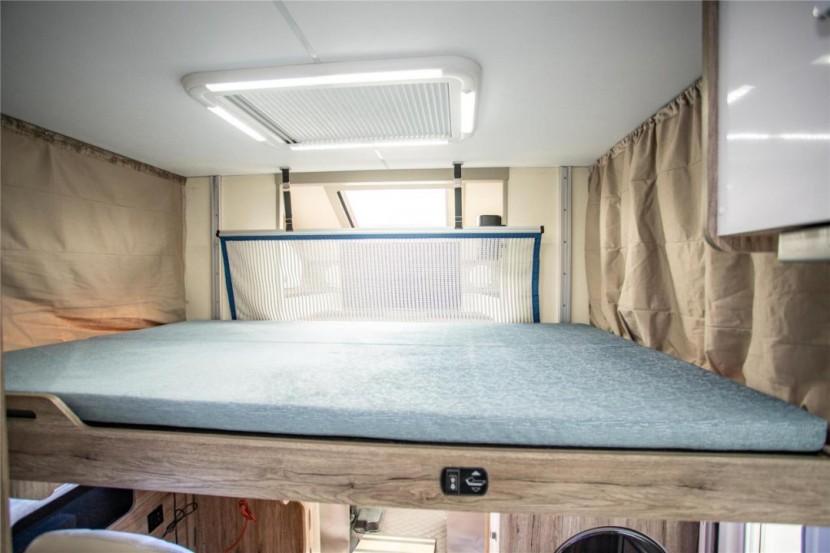 9月2日郑州房车展：霍夫勒房车大白鲨后拓版，出发，满载幸福与温馨！30ddbc9447439ad17031fb5bd765583d