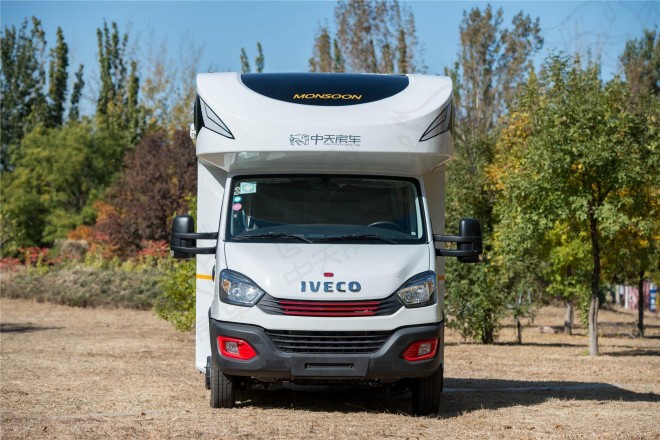 9月2日郑州房车展即将开幕，今天再为大家带来一款中天房车新季风C型房车。1abd673aec7d2fde748b85334f1a9174