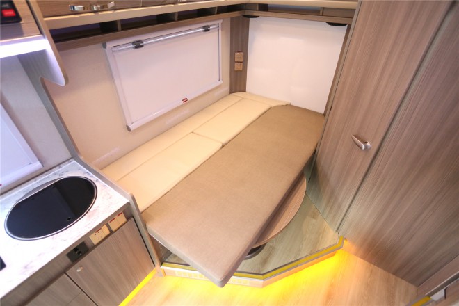 拓锐斯特依维柯C型欧尚II版TIC-611A 56.8万起 2E1A4724