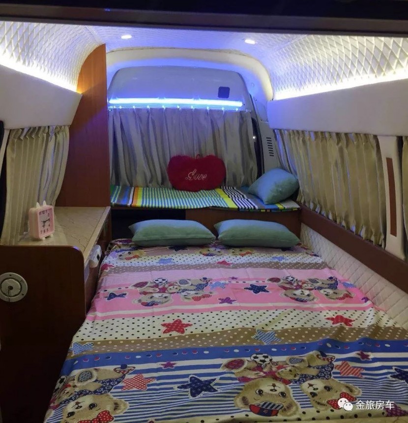 9月2日郑州房车展：金旅房车海狮V5，陪你看不同城市的日落！421ac530f11d931817ca9b16254df8bd