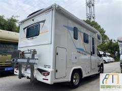 大驰 22款大驰蛮牛C型双拓展房车