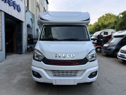 2019款阿娜亚依维柯欧胜C型小额头房车 依维柯