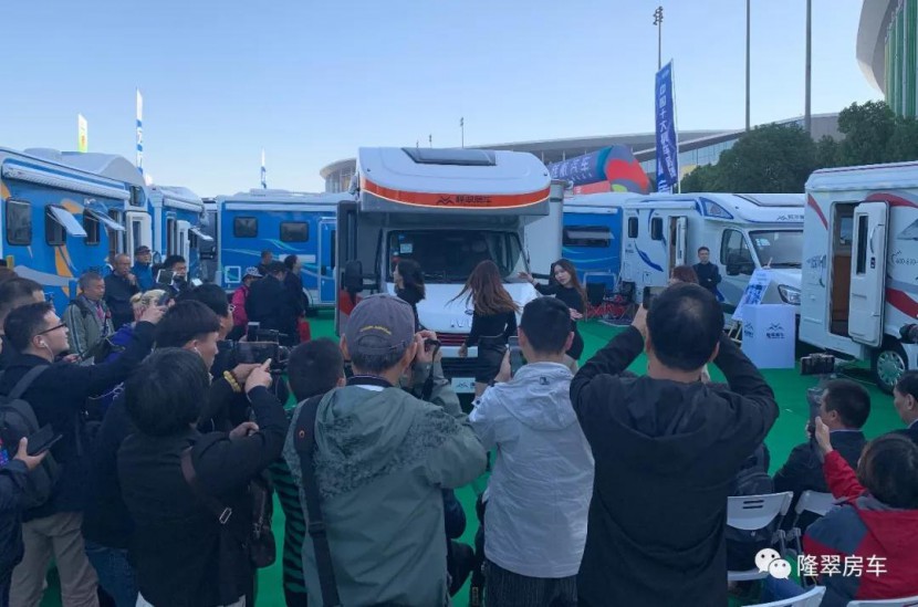 11.23杭州房车展隆翠房车畅游C终于揭开了她的面纱135859138457469aa5ee9c5b7848afe6