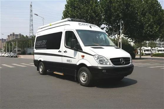 凯伦宾威ZK5049XLJ奔驰B型房车