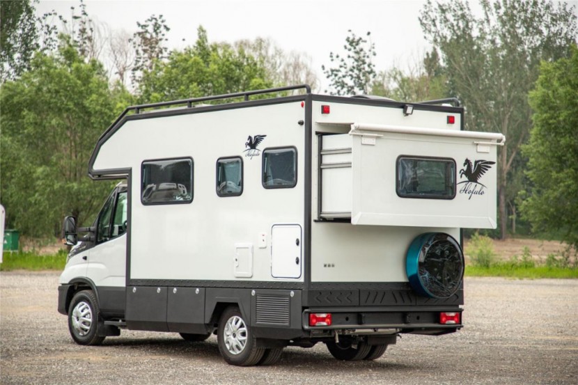 9月2日郑州房车展：霍夫勒房车大白鲨后拓版，出发，满载幸福与温馨！fdf796cb5c82cb70c380f95e1dd03a6b