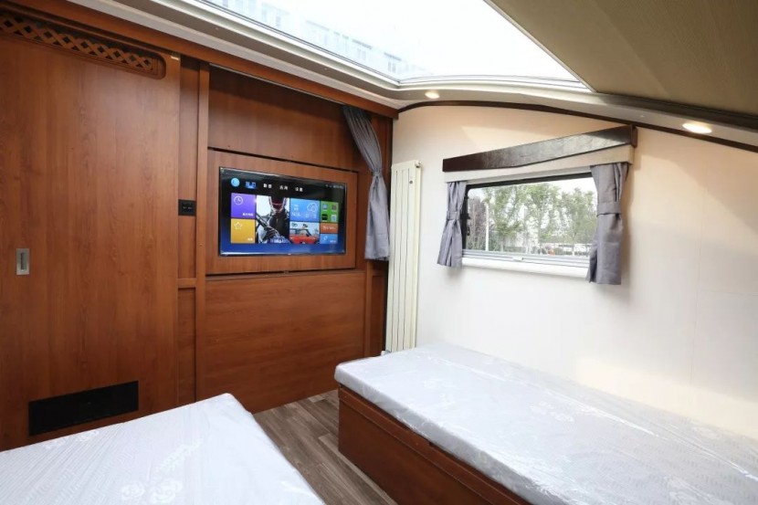 宇通房车：8米美式拖挂来了！你想要的尊贵舒适感，我全都有~