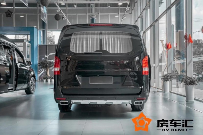 天空之城｜全新一代奔驰高端MPV，匹配九速手自一体，宽大、舒适、轻奢！4.jpg