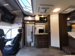 瑞弗 2022款瑞弗V820双扩展房车（巅峰版）