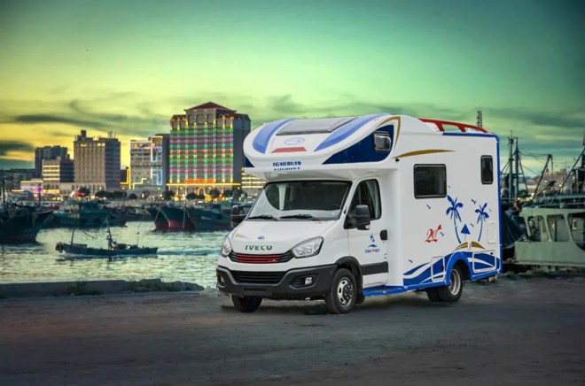 拓锐斯特房车：放慢生活的脚步，给自己一个“慢一点”的理由7d140b4d98174ade89438736ec2f21a9