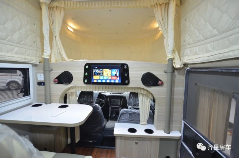 9月2日郑州房车展：齐星房车星浩版D-MAX，单排越野，驰骋山海！b8b4b225c7e70b19522cd6bdb7b3eec7