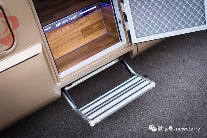 新星自行式大通T型风尚版评测42.8万元