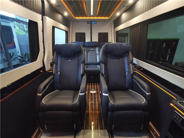 【罗伦士行政版】奔驰房车斯宾特高顶无隔7座白色现车20191025151940760