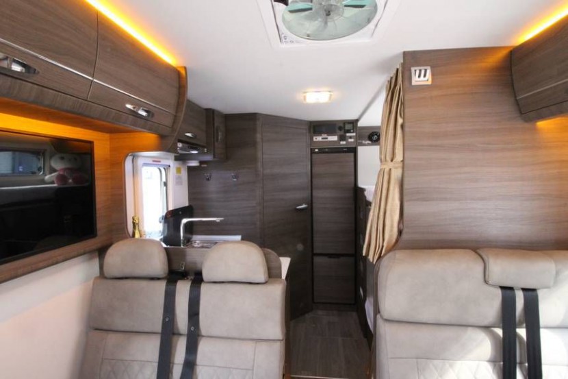 旌航房车巍浩(WH-590-III)auto_2998