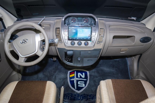 新星房车通途系列C600-租赁定制版（四人床）43.8万元 DSC_9723