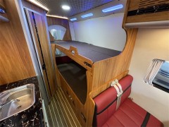 2020款 程力大通V80 2.5T 柴油 长轴 B型房车 程力威牌