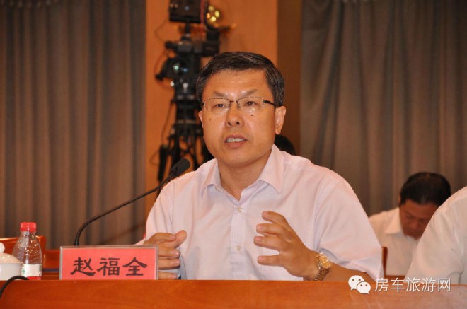 中汽协叶盛基秘书长出席2014中国（鹤壁）电子信息汽车电子电器产业发展合作交流会