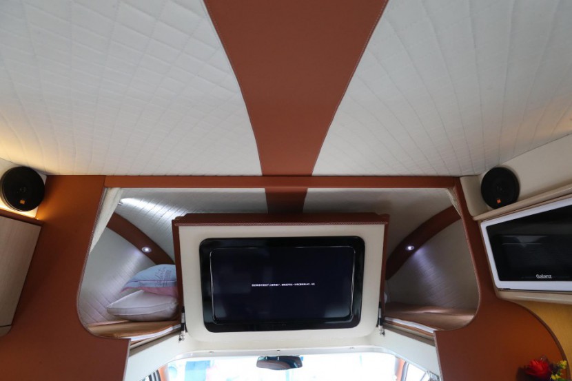 智森纯手工打造2019款国产依维柯C型房车075be27c81344121a8ffe558c8c74a1a