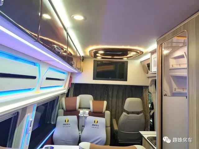 11.23杭州房车展趣蜂房车首创48V不差电房车,全系车型全面亮相杭州展3e334524484948c3934e4fbfc7c979e7