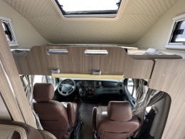 瑞弗房车 2020款V820