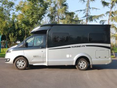 985A4912