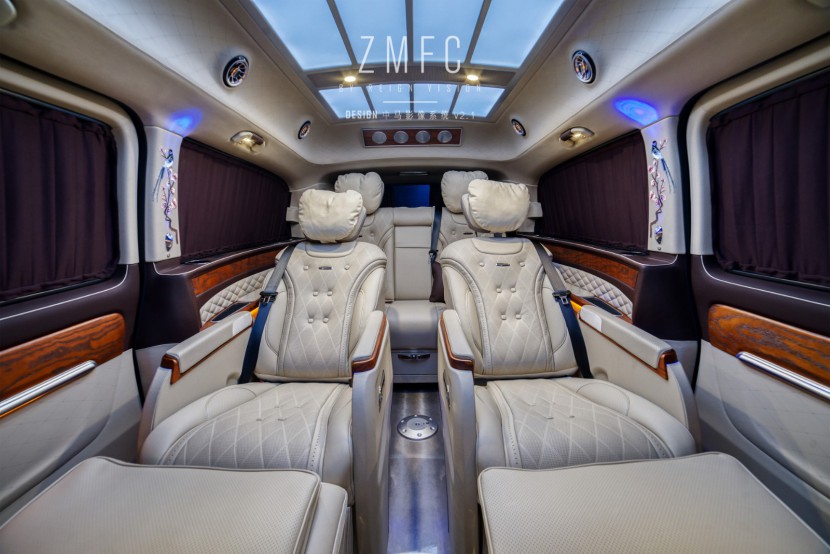 奔驰商务车V260L DSC03301