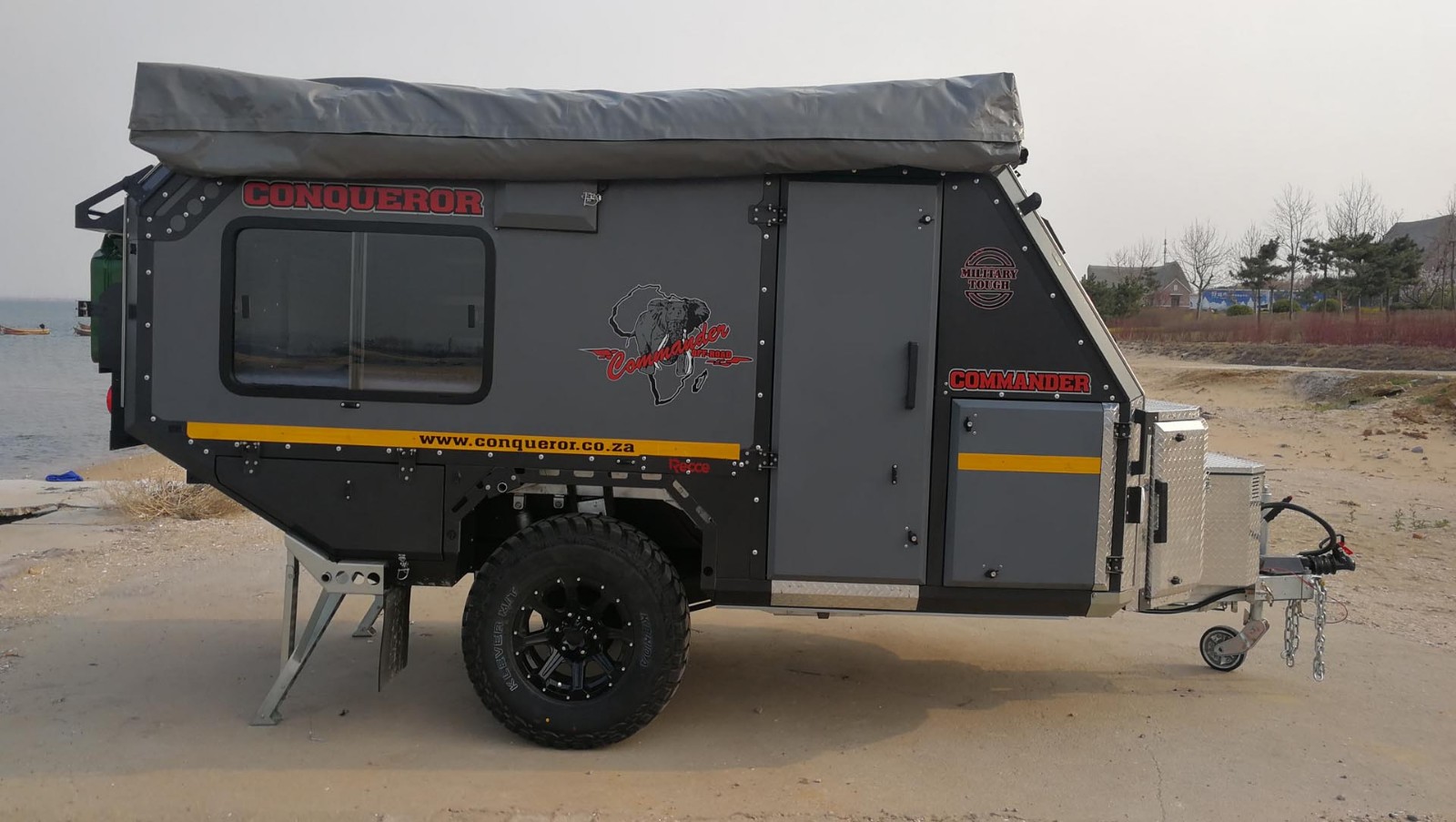 【原始大图】康派斯 越野拖挂 征服者490车身外观图片欣赏-房车旅游网