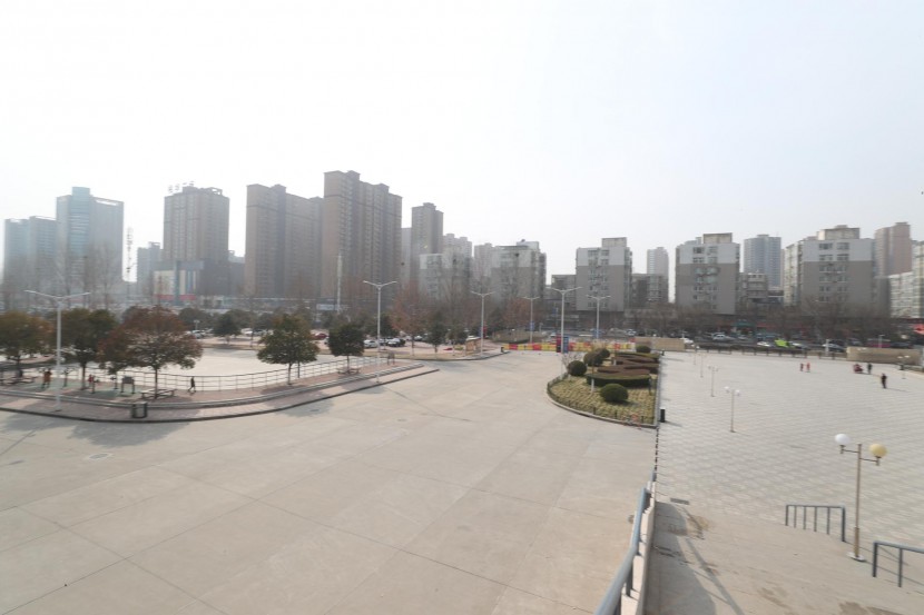 3.31郑州房车展场地河南省体育中心 WLH_3424