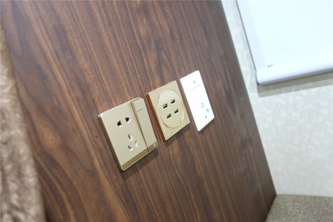 拓锐斯特依维柯C型畅游版TIC-620 55.8万起 2E1A5062