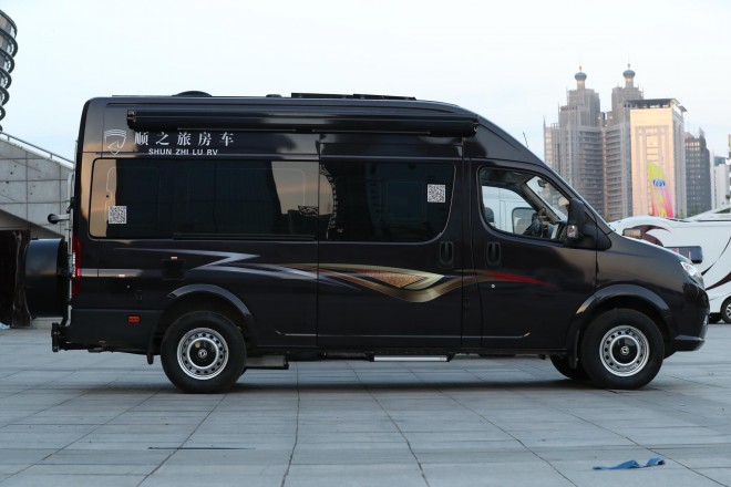 老张定制款——高清实拍2019款顺之旅东风御风自动挡B型房车 WLH_5830