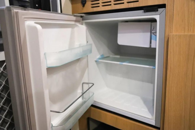 宇通T310上路版拖挂房车c8c574417f684c7b8f7c304c050a7399